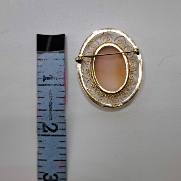 Victorian 12K Gold Filled Carved Shell Cameo Filligree Brooch Pin - Picture 6 of 6